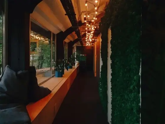 Botanist Hostel