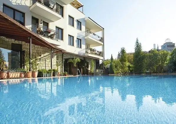 Botique Villa Maria Revas - Havuz