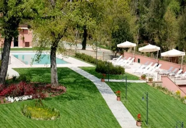 Botticelli With Whirlpool Sauna and Pool