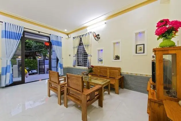 Bougain Villeas Homestay - Lobi