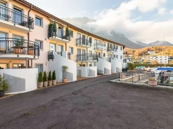 Bougainville C3 R Port-valais