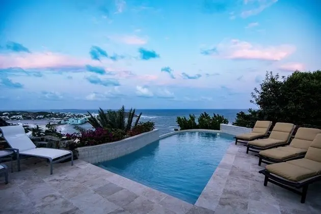 Bougainvillea by Island Properties Online - Havuz