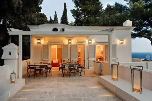 Villa Bougainvillea - Luxury Capri Villa With Views