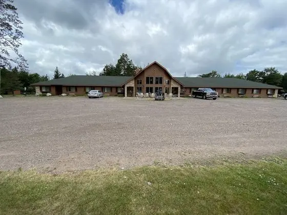 Boulder Bear Motor Lodge - Dış Mekan