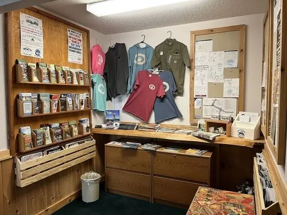 Boulder Bear Motor Lodge - Lobi