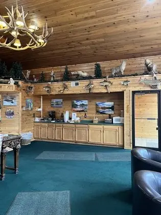 Boulder Bear Motor Lodge - Lobi