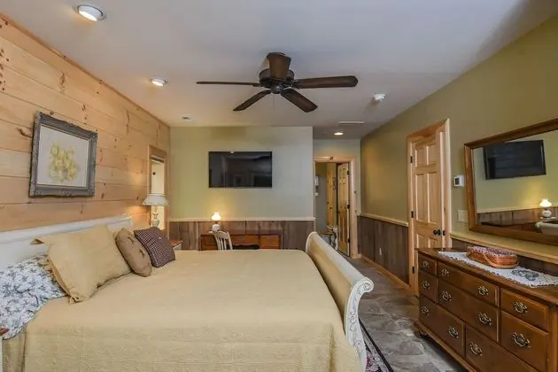 Boulder House - Oda