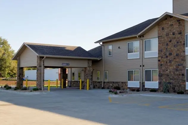 Boulders Inn and Suites Fort Madison