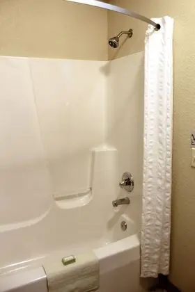 Boulders Inn & Suites Oak Ridge