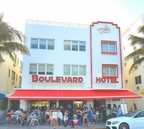 Boulevard Ocean Drive