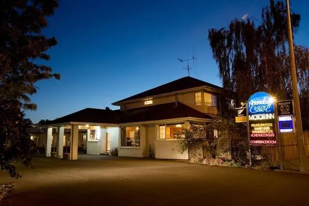Boundary Court Motor Inn