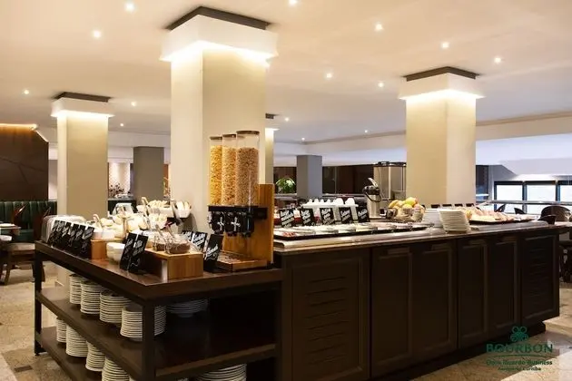 Bourbon Dom Ricardo Aeroporto Curitiba Business Hotel - Yerinde Yemek