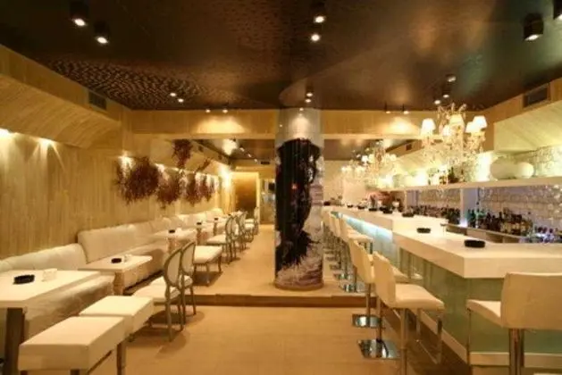 Bourtzi boutique hotel