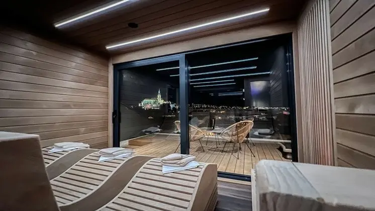 BOUTIQUE HOTEL11 with rooftop SPA - Havuz
