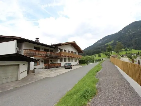 Boutique Apartment in Brixen With Mountain View - Dış Mekan