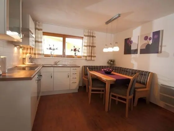 Boutique Apartment in Brixen With Mountain View - Mutfak
