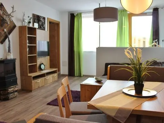 Boutique Apartment in Lungau With Terrace - Yerinde Yemek
