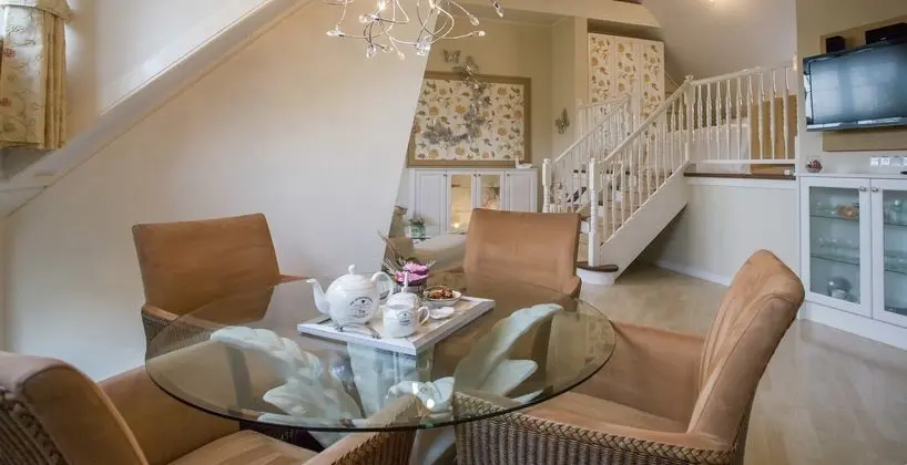 Boutique Apartment in Ritthem With Terrace - Yerinde Yemek