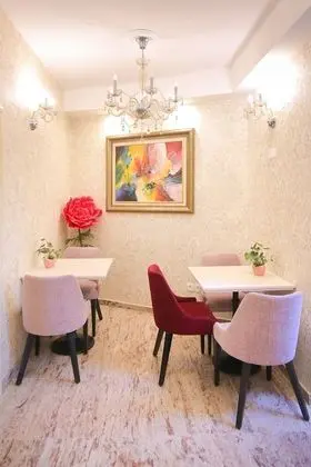 Boutique Hotel Asteria - Yerinde Yemek