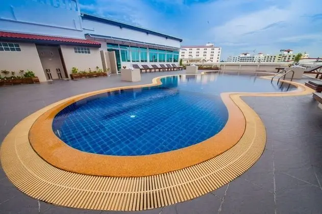 Boutique City And Bravo Hotel Pattaya - Havuz