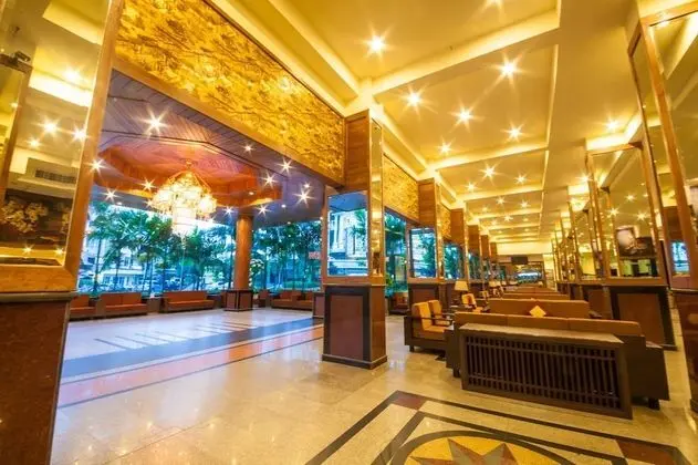 Boutique City And Bravo Hotel Pattaya - Lobi