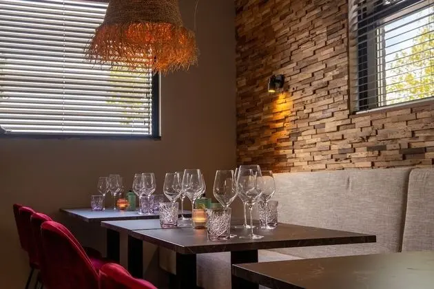 Boutique Hotel Four - Yerinde Yemek