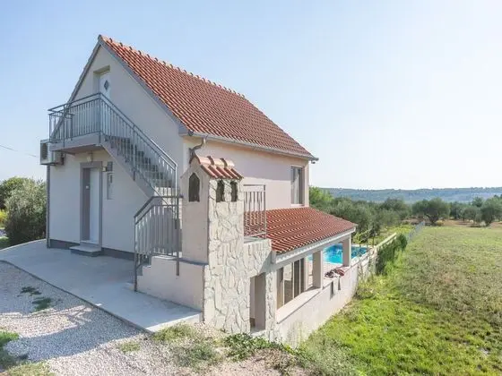 Boutique Holiday Home in Donje Polje With Pool - Dış Mekan