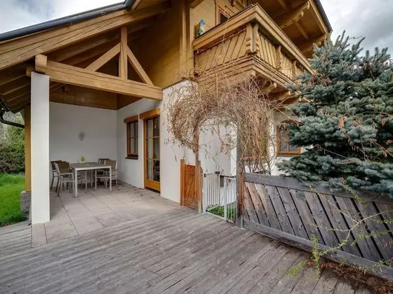 Boutique Holiday Home in Mauterndorf With Garden - Dış Mekan