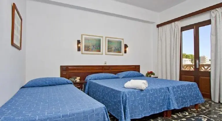 Boutique Hostal Oriola