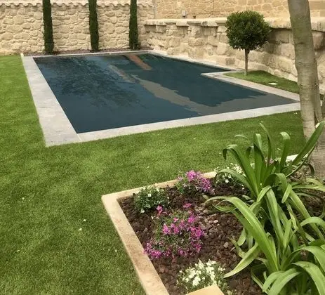 Boutique Palacio Condes de Cirac - Havuz