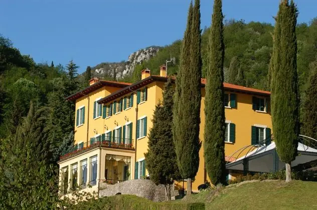 Boutique Hotel Villa Sostaga (Lake Garda)