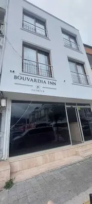 Bouvardia Inn