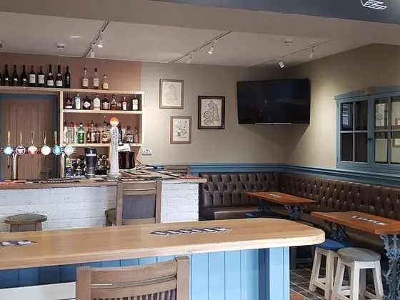 The Bowes Hotel - Bar