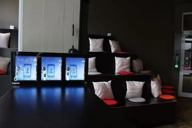 BoxHotel Göttingen App Based Hotel - Lobi