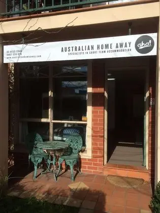 Box Hill Studios 4 at Canterbury Gardens - Lobi