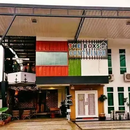 The Boxs Container
