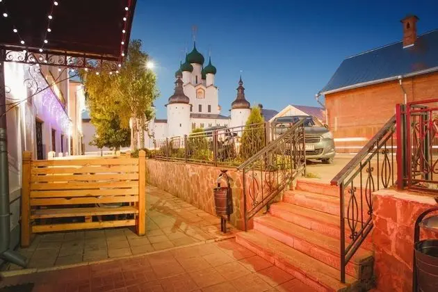 Boyarskiy Dvor Hotel