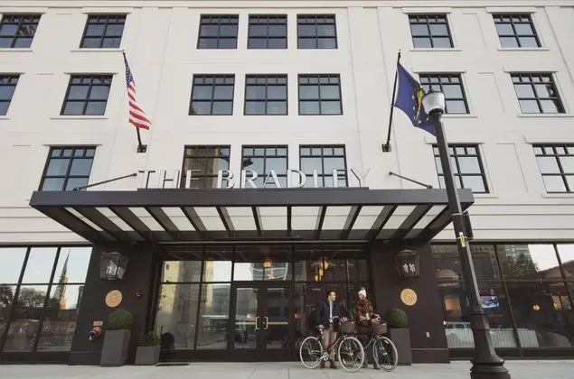 The Bradley Hotel - Dış Mekan