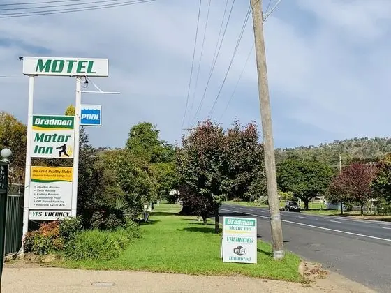 Bradman Motor Inn