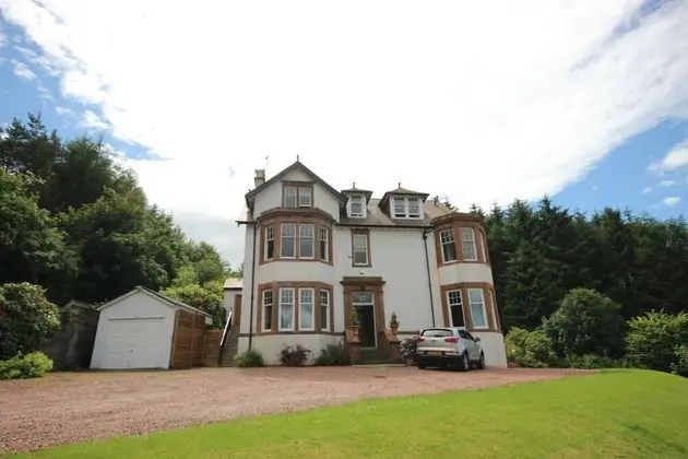 Braemount House