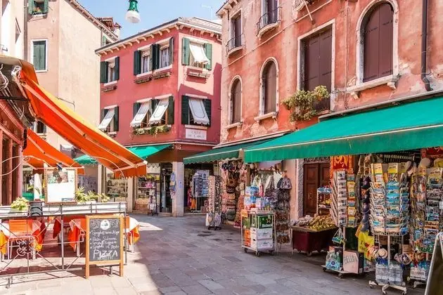 Bragora 3524 Between S. Marco & Biennale