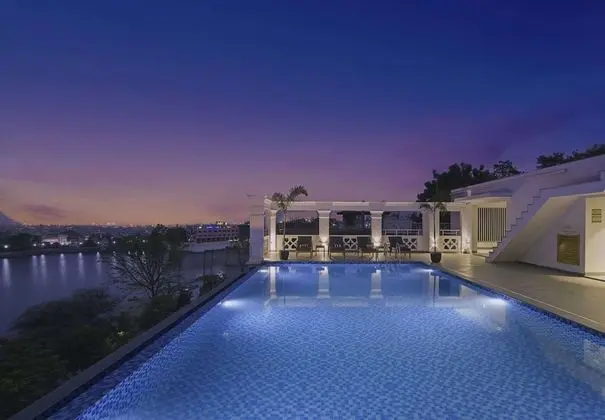 Brahma Niwas - Best Lake View Hotel in Udaipur - Havuz