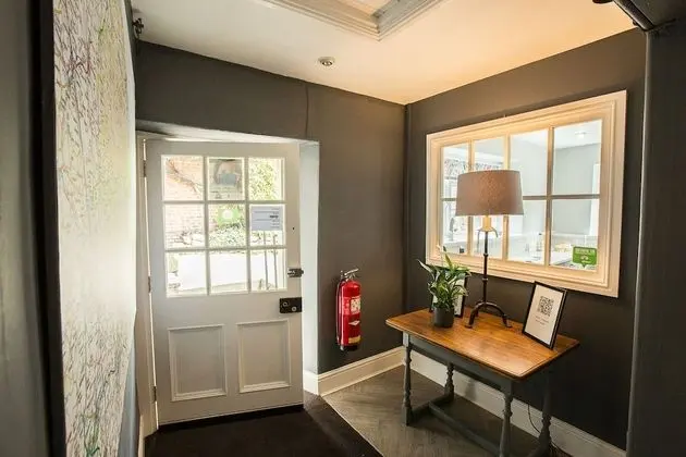 Bramwood Guest House - Lobi