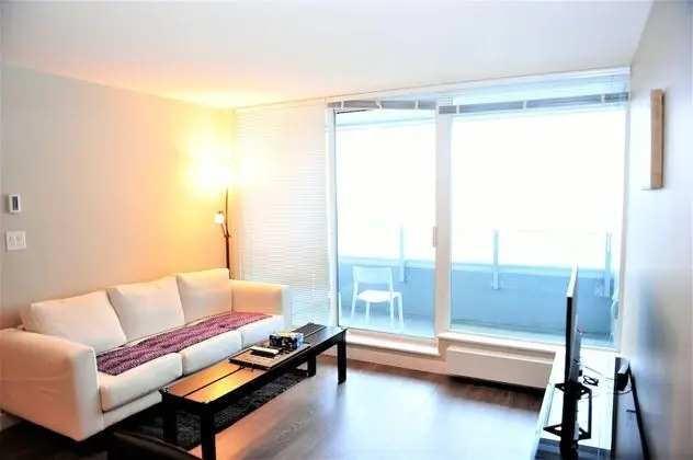 Brand New 1bdr 1den Condo in Vancouver - Oda Düzeni