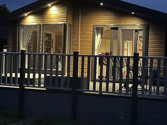 Brand new 2 Bedroom Luxury Lodge Sleeps 6 - Dış Mekan