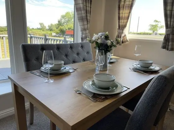Brand new 2 Bedroom Luxury Lodge Sleeps 6 - Mutfak