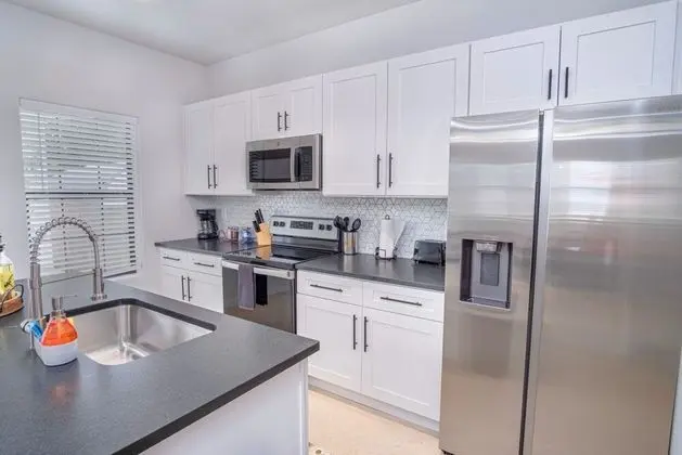 Brand NEW #2 Stylish 3BR 2.5ba Near Exciting Dtown - Mutfak
