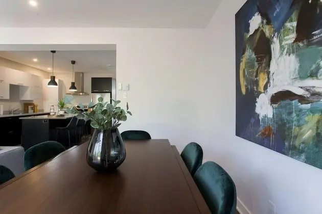 Brand New 3 Bedroom With Rooftop Patio - Mutfak