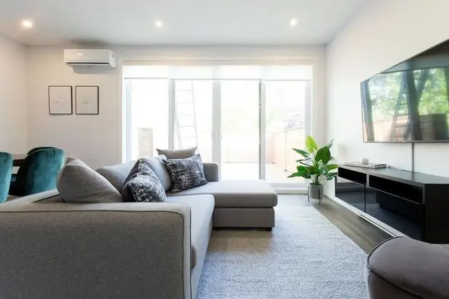 Brand New 3 Bedroom With Rooftop Patio - Oda Düzeni
