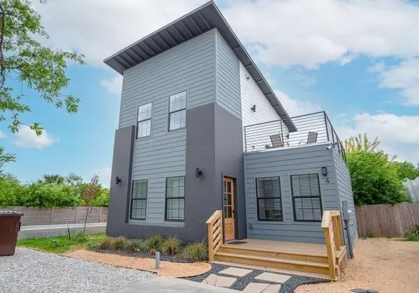Brand NEW #4 Stylish 3BR 2.5ba Near Exciting Dtown